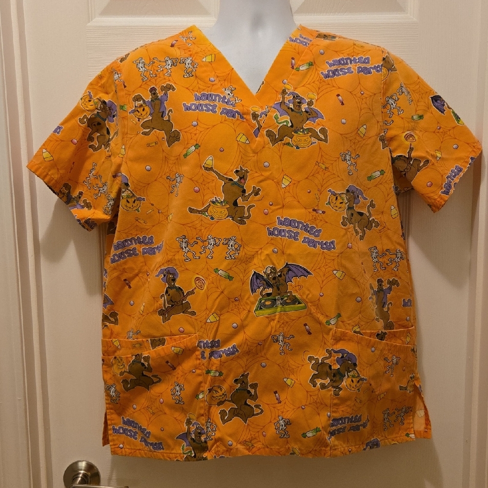 Scooby-Doo Halloween Orange Scrub Print Top Large Mens Or Ladies